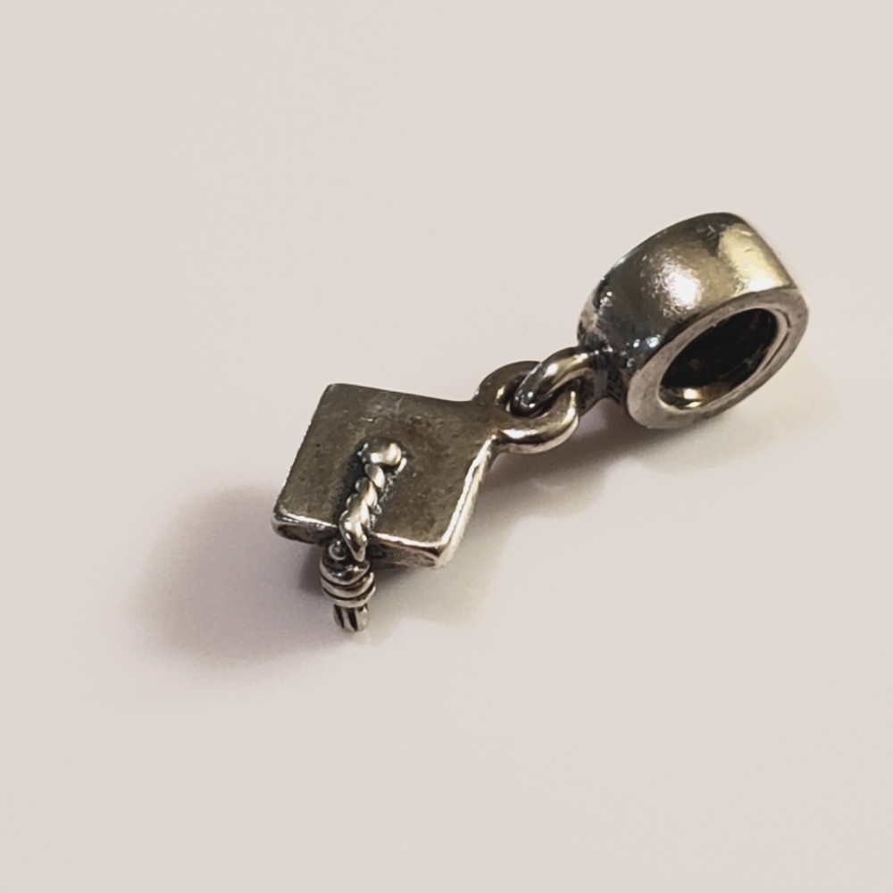 Authentic Pandora Retired Graduation Cap Charm Good Condition - Picture 3 of 6